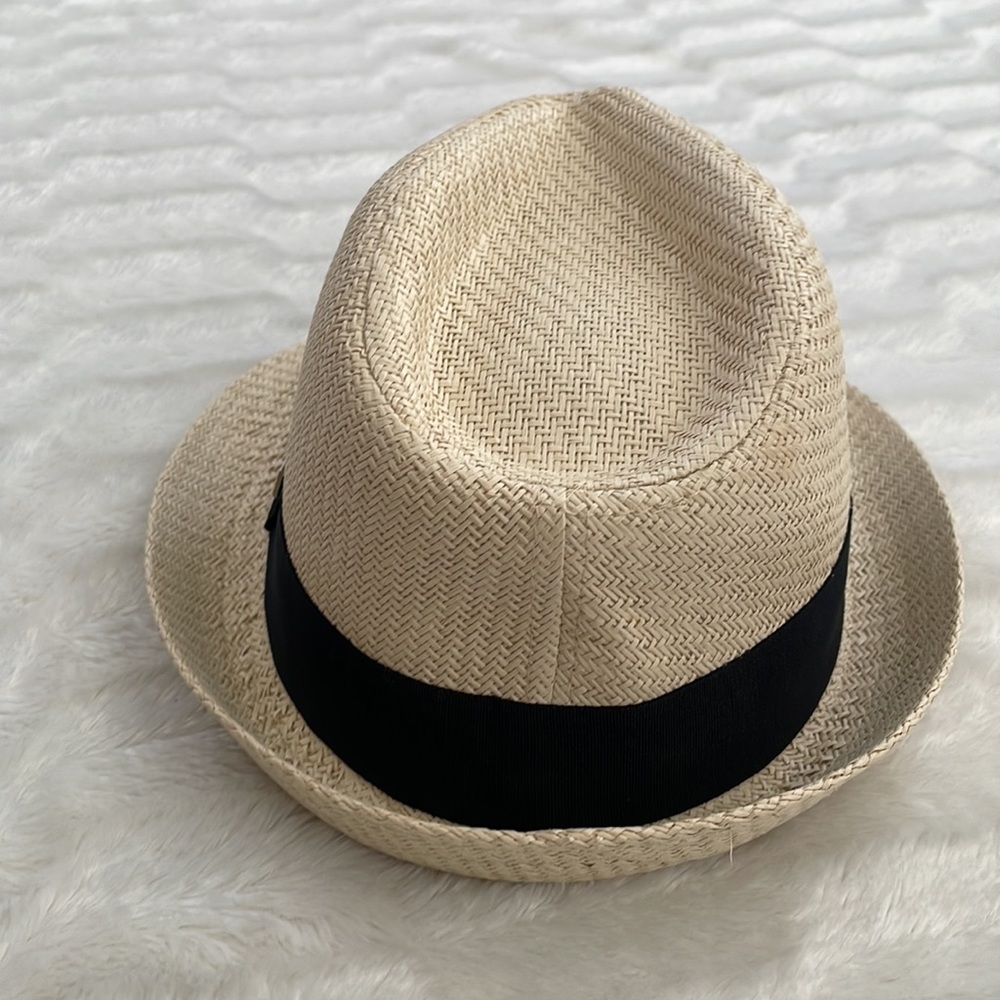 Fedora - Picture 4 of 8